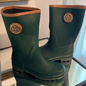 Tory Burch green rain wellies size 9